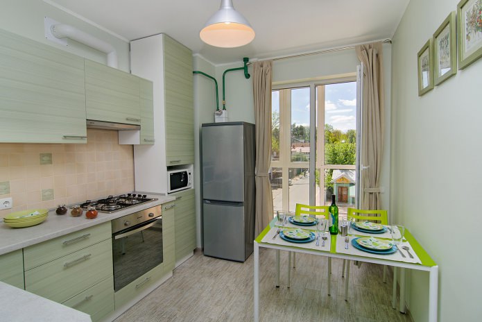 cocina en el interior de un apartamento de una habitación de 42 metros cuadrados. metro.