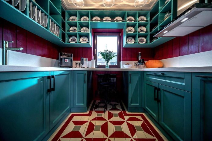 cocina con un conjunto azul en forma de U