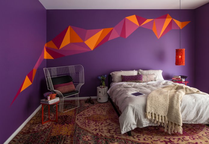 morado en la decoracion del dormitorio