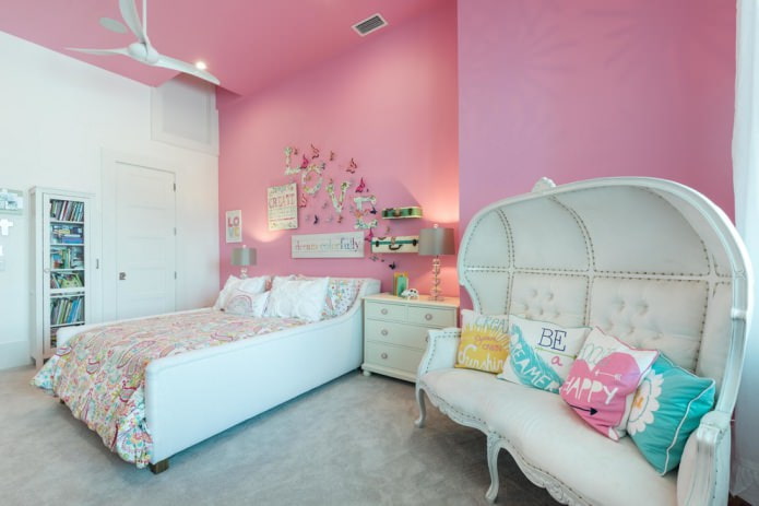 diseño decorativo de un dormitorio para niña.