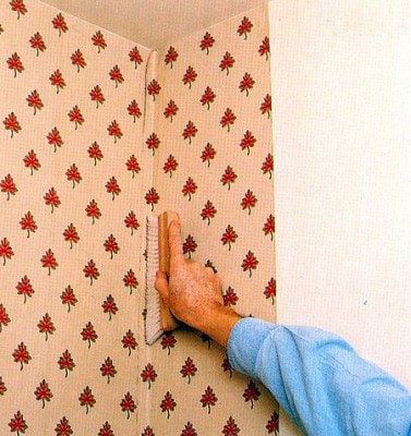 wallpapering