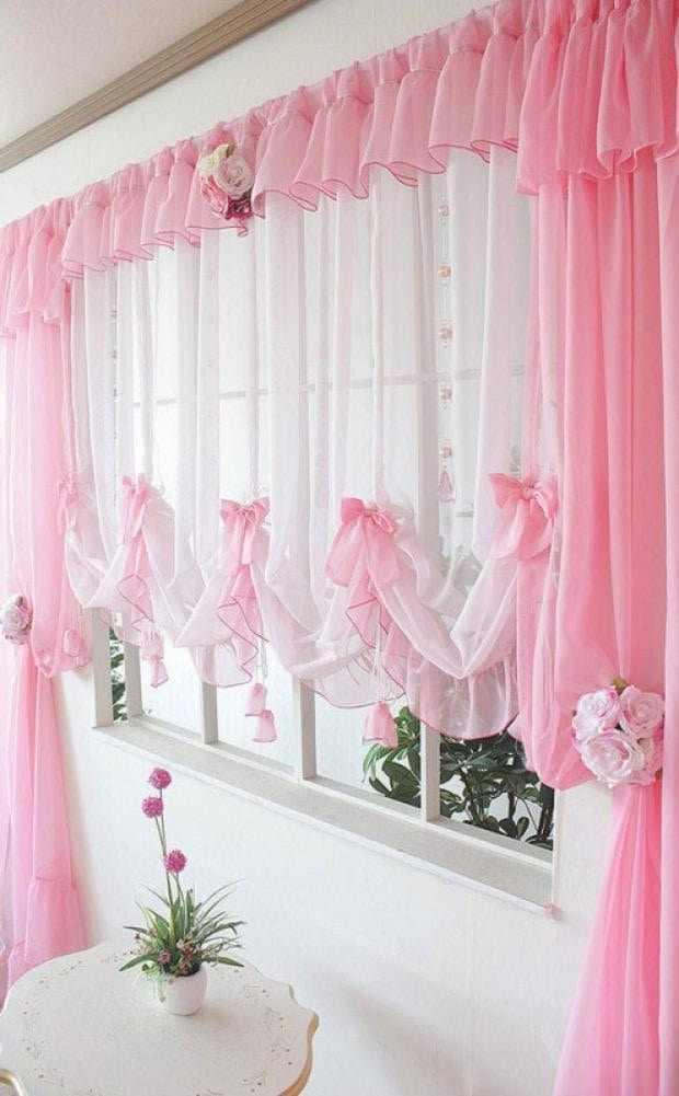 cortinas rosas de diferentes longitudes