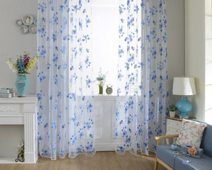 cortinas con estampado floral azul