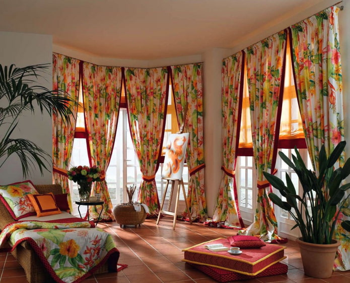 cortinas con estampado floral en estilo oriental