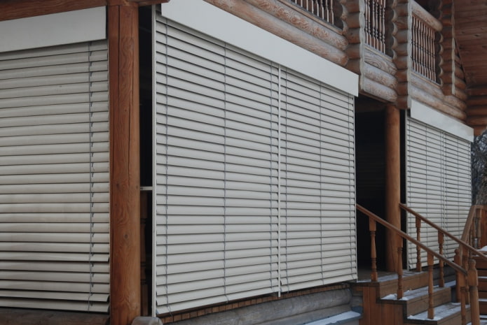 cortinas de raf en la terraza