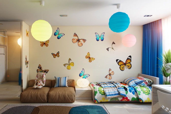 pegatinas de pared con forma de mariposas en la guardería