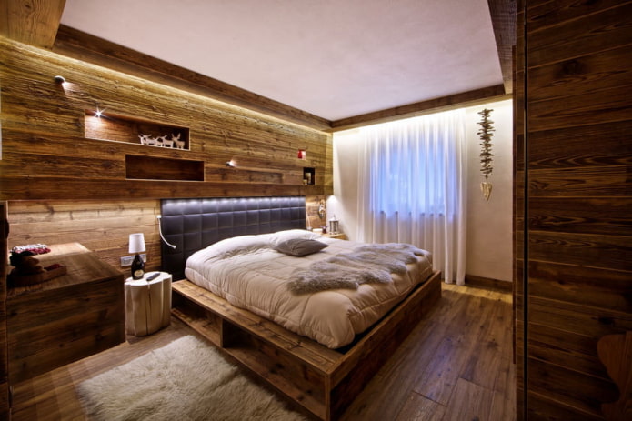 cama de madera estilo chalet