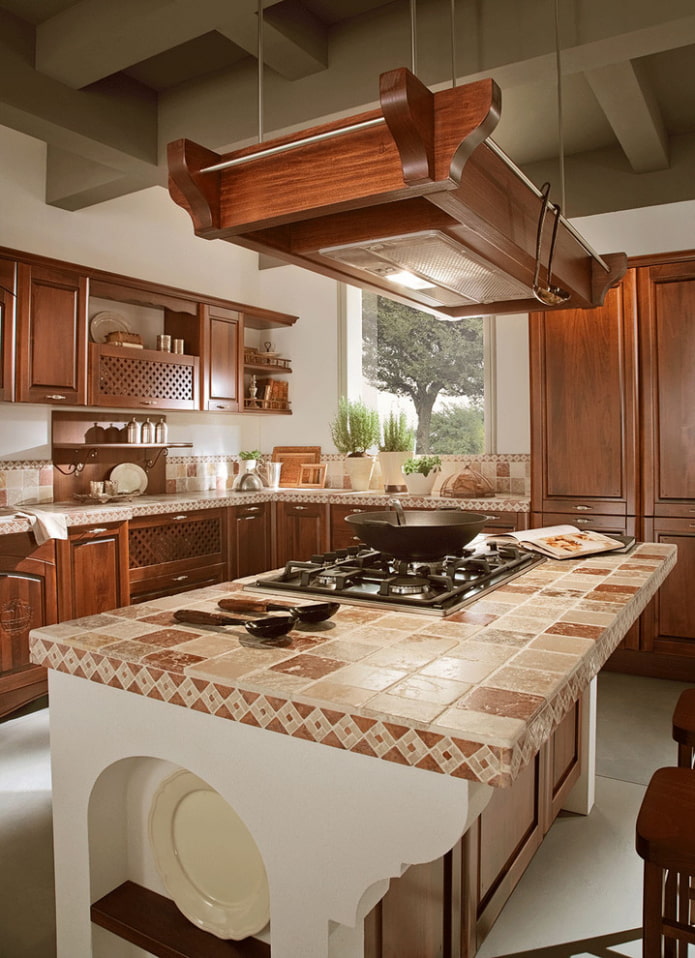 encimera de azulejos en la cocina