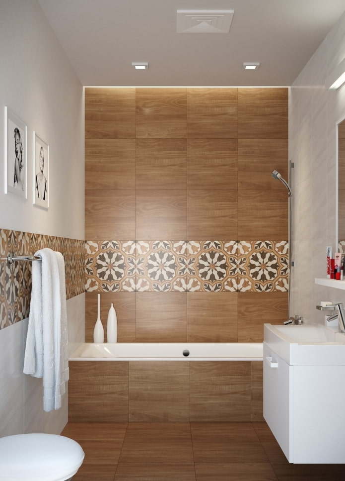 Diseño de azulejos con efecto de madera en el interior del baño.