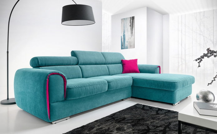 turkesa sulok ng sofa sa interior