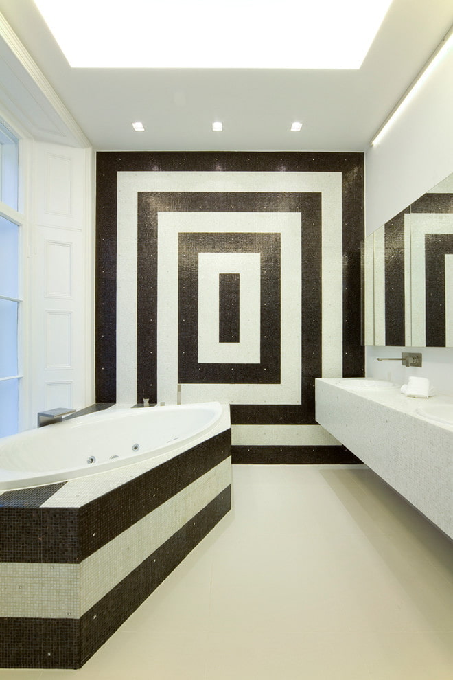 baño blanco y negro