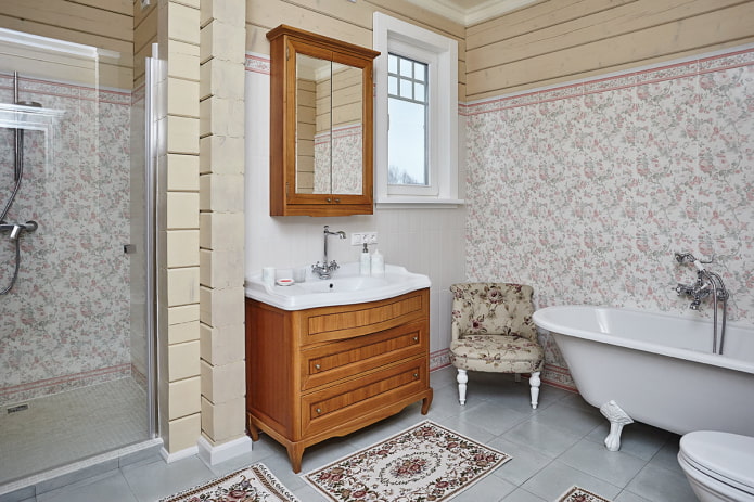 Baño de estilo provenzal en una casa particular