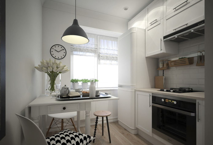 Interior de cocina en un apartamento de 50 plazas.