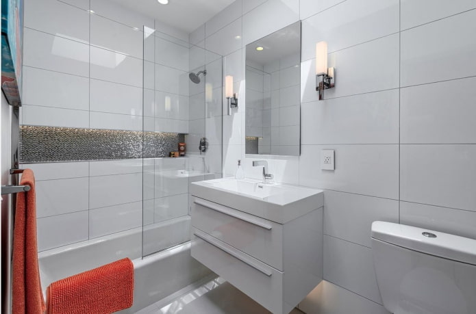 Diseño de interiores de baño en colores blancos.