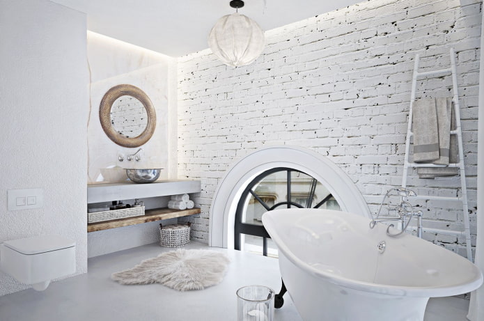 baño en estilo loft blanco