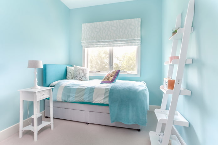 tonos de azul en el interior de una habitación infantil.