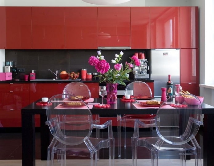 muebles de cocina en tonos rojos