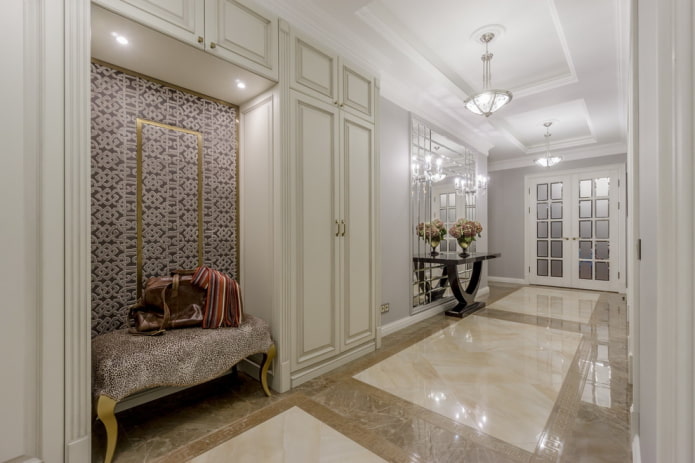 interior hallway sa neoclassical style