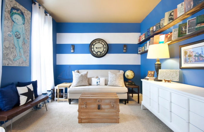 sala de estar azul en estilo náutico