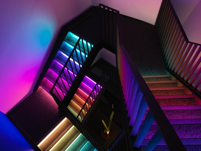 diseño de escalera retroiluminada