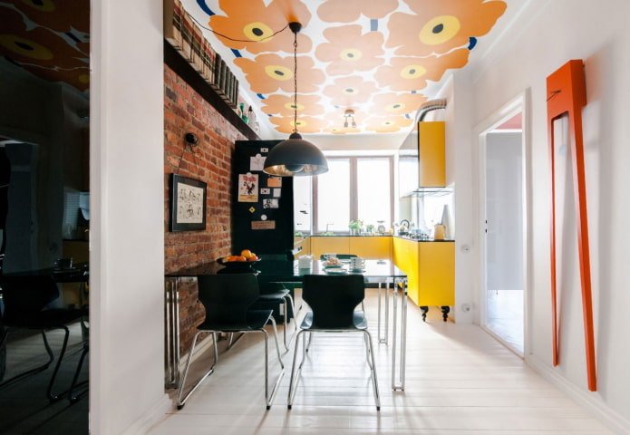 iluminación para techo tensado en el interior de la cocina