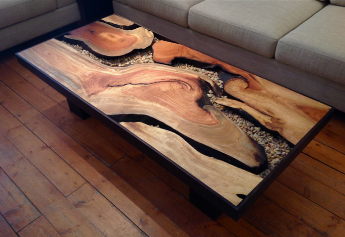 Pebble table