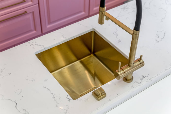 Square sink