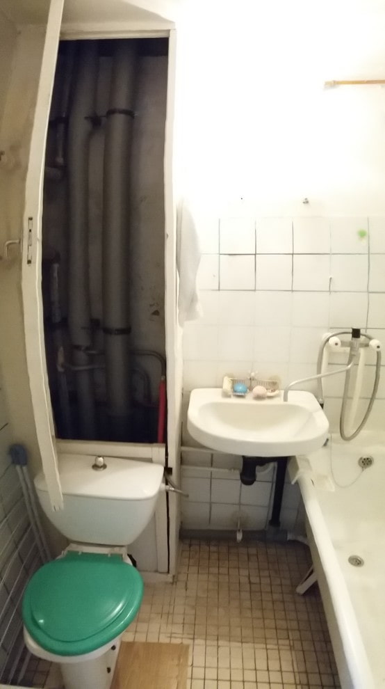 Baño antes de la renovación