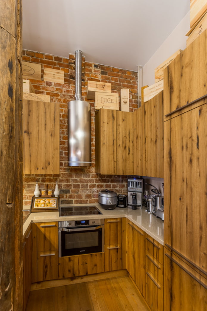 cocina con acabado de madera