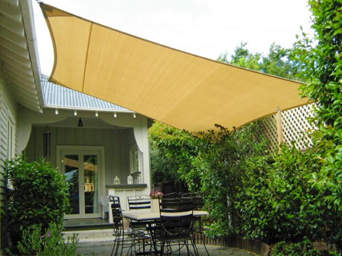 Toldo estirado