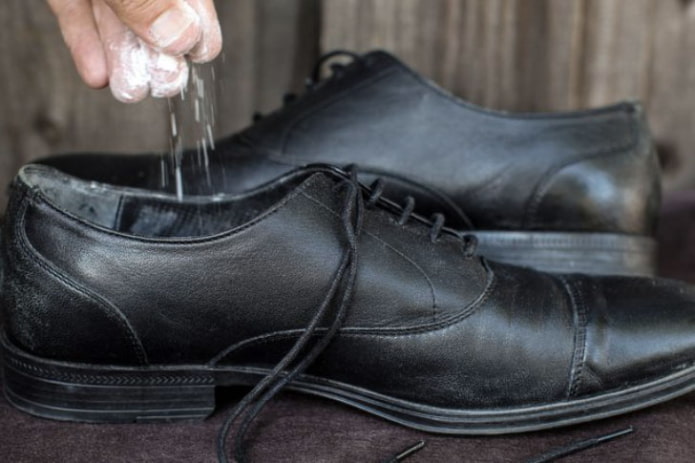 Refresco en los zapatos