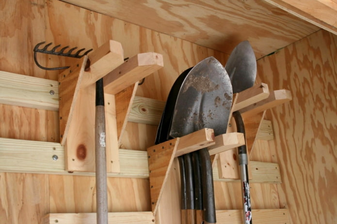 Soportes de madera de bricolaje