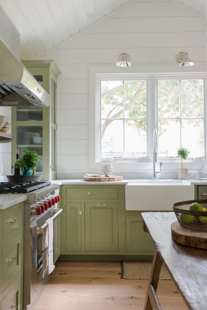 cocina verde en la casa