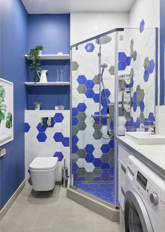 baño blanco y azul