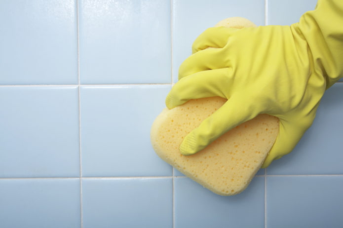 preparación de azulejos para pintar