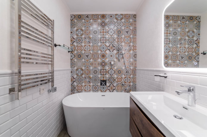 azulejos orientales en el baño