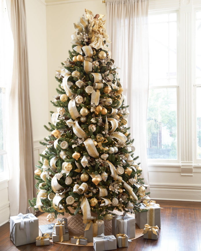 Árbol de navidad en oro