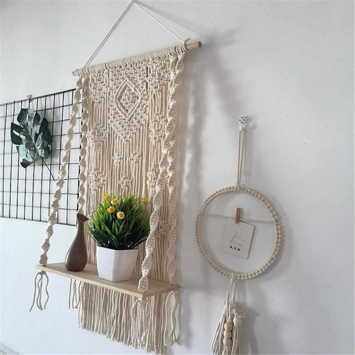 estante en estilo macramé