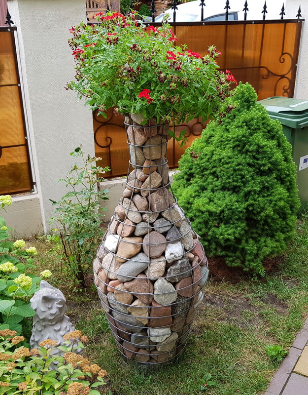 gabion sa anyo ng isang vase