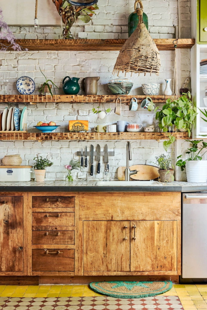 pared de ladrillo en la cocina