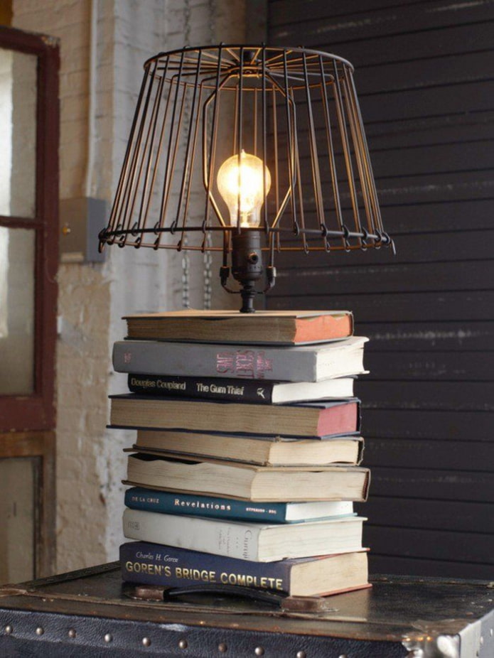 Book lamp