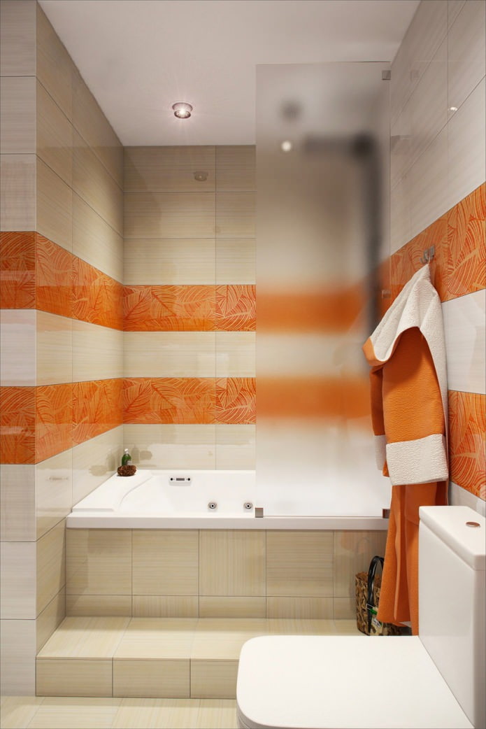 Baño blanco y naranja en el diseño de un apartamento de 58 metros cuadrados. metro.