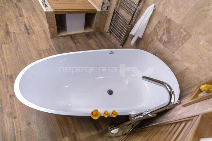 freestanding bathtub sa interior