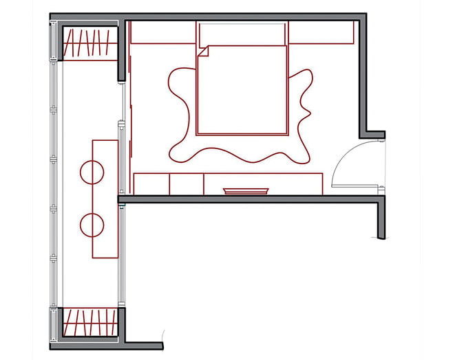 Disposición de un dormitorio de 14 m2 con balcón.