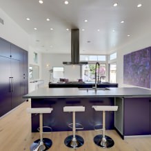 Conjunto morado en la cocina: diseño, combinaciones, elección de estilo, papel tapiz y cortinas-4