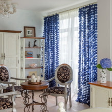 Cortinas azules en el interior: elegantes ideas de diseño-7