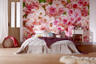 Papel tapiz fotográfico con flores en el interior: decoración de paredes en vivo en su apartamento