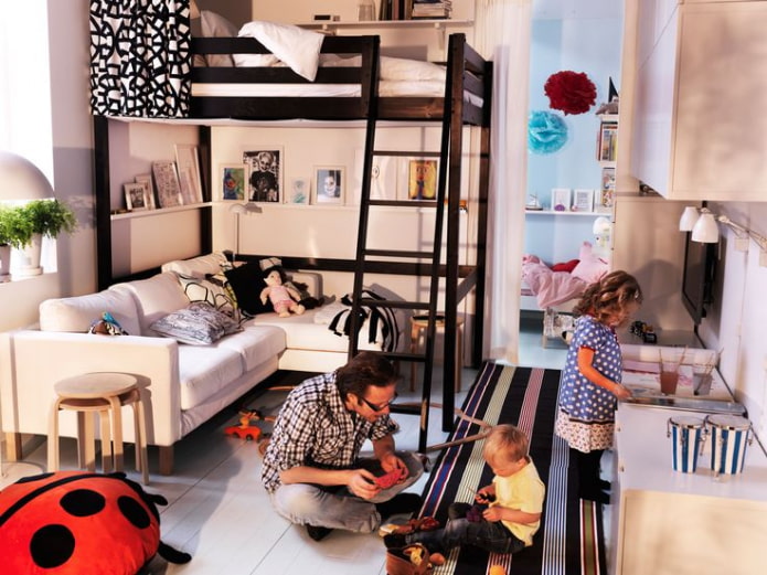 7 trucos de vida para que una gran familia viva en un apartamento pequeño