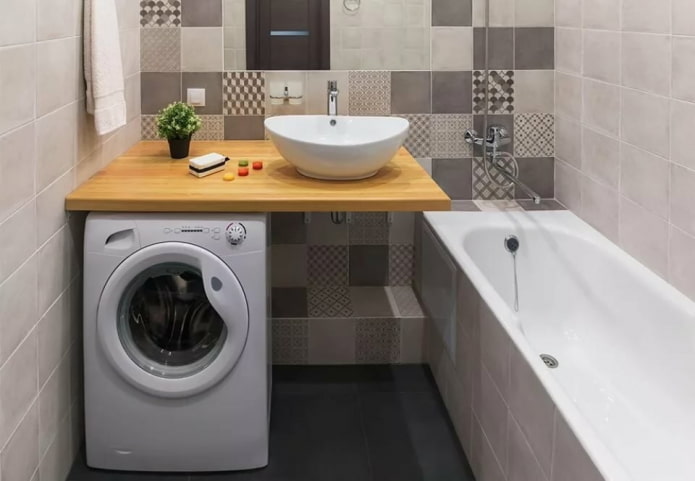 ¿Qué errores no se deben cometer al decorar un baño pequeño?